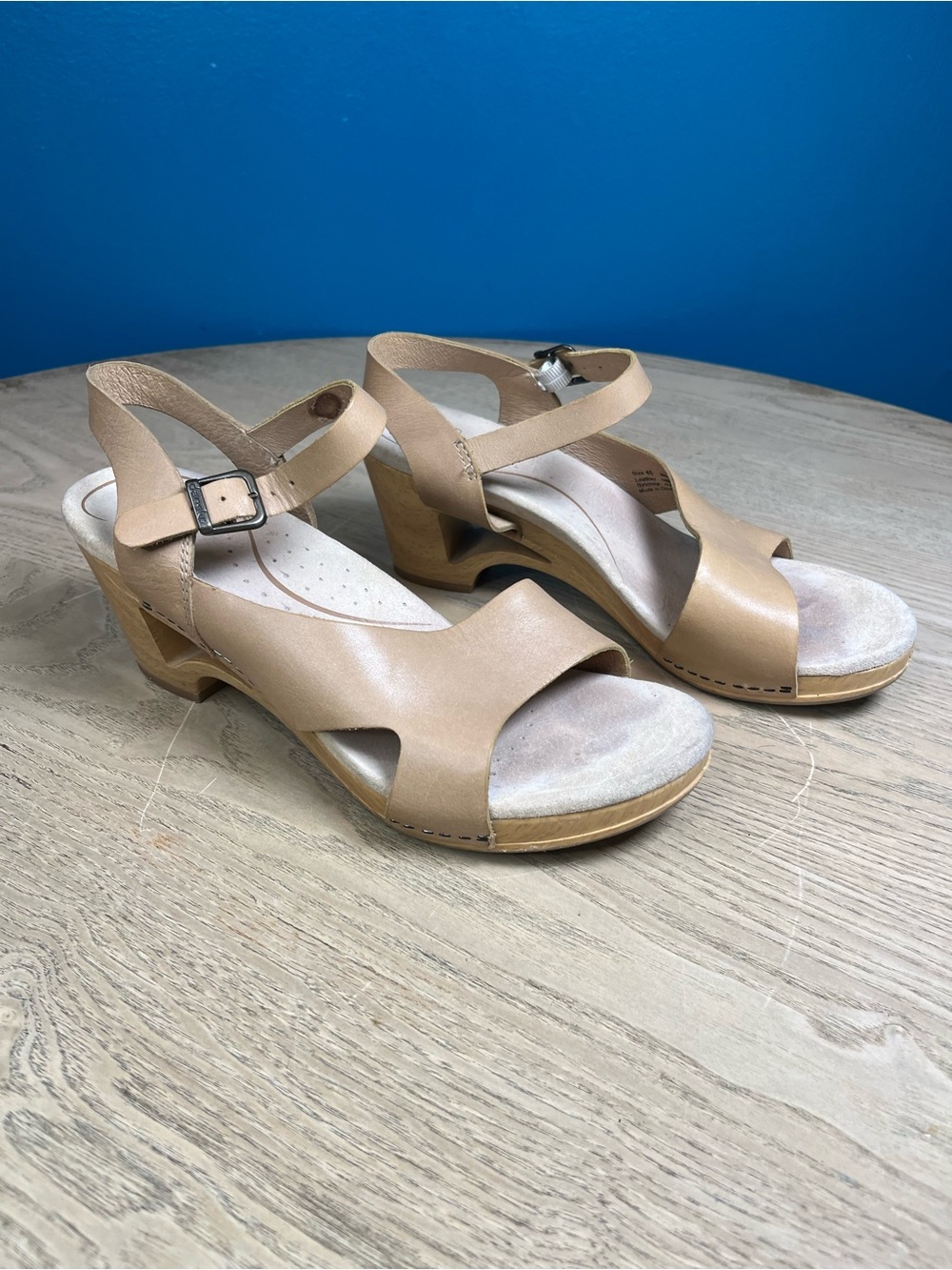 Dansko Tasha Natural Cut Out Wedge Sandal Comfort Clogs Size 40 Women’s 9.5-10